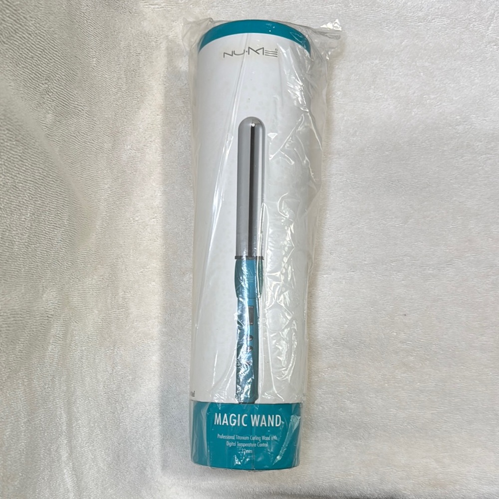 BRAND NEW UNWRAPPED NuMe 100% Titanium Turquoise Magic Curling Wand